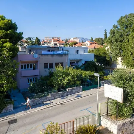 Apartment Sanja&Sunce Split Exterior photo